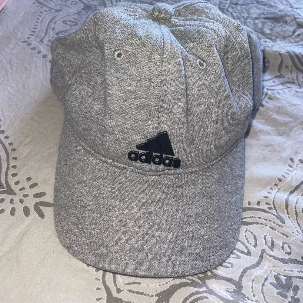 Adidas womens hat